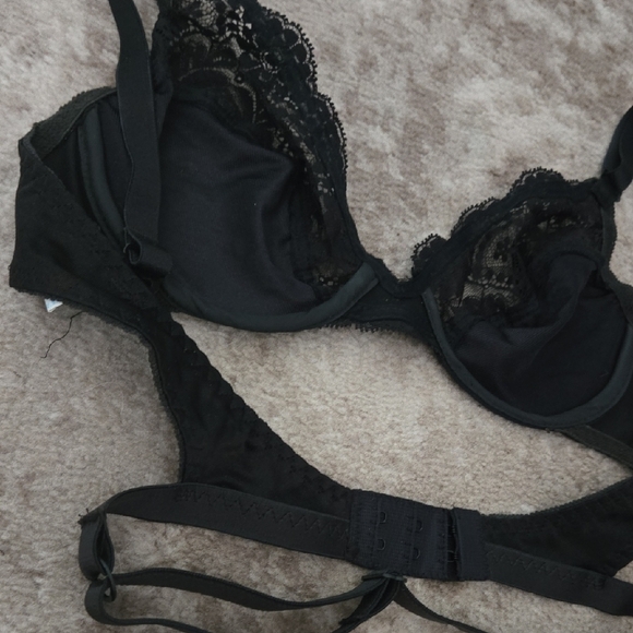 Vassarette Black Lace Balconette Bra Intimates Size 34B - Picture 4 of 5
